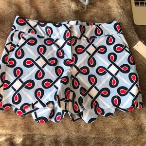 Crown and ivy scalloped shorts